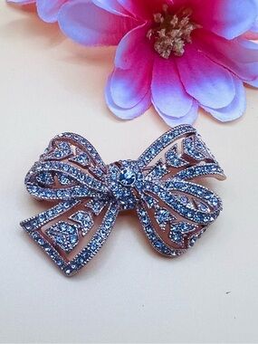 Vintage Kenneth Jay Lane Rose Gold Pink Rhinestone Brooch Pin